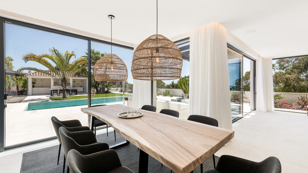 Choosing The Right Table and Chairs For Your Dining Space