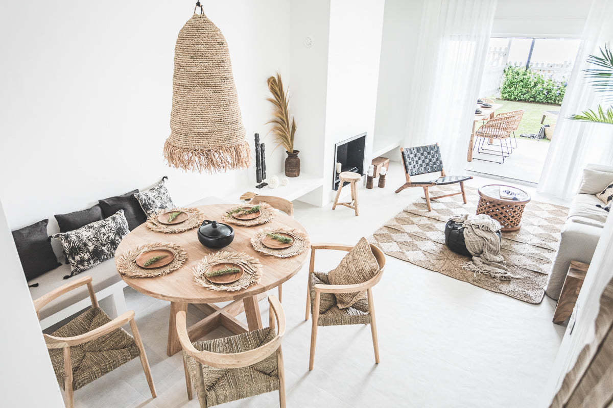 Step Inside this Stunning Beach House in Estepona