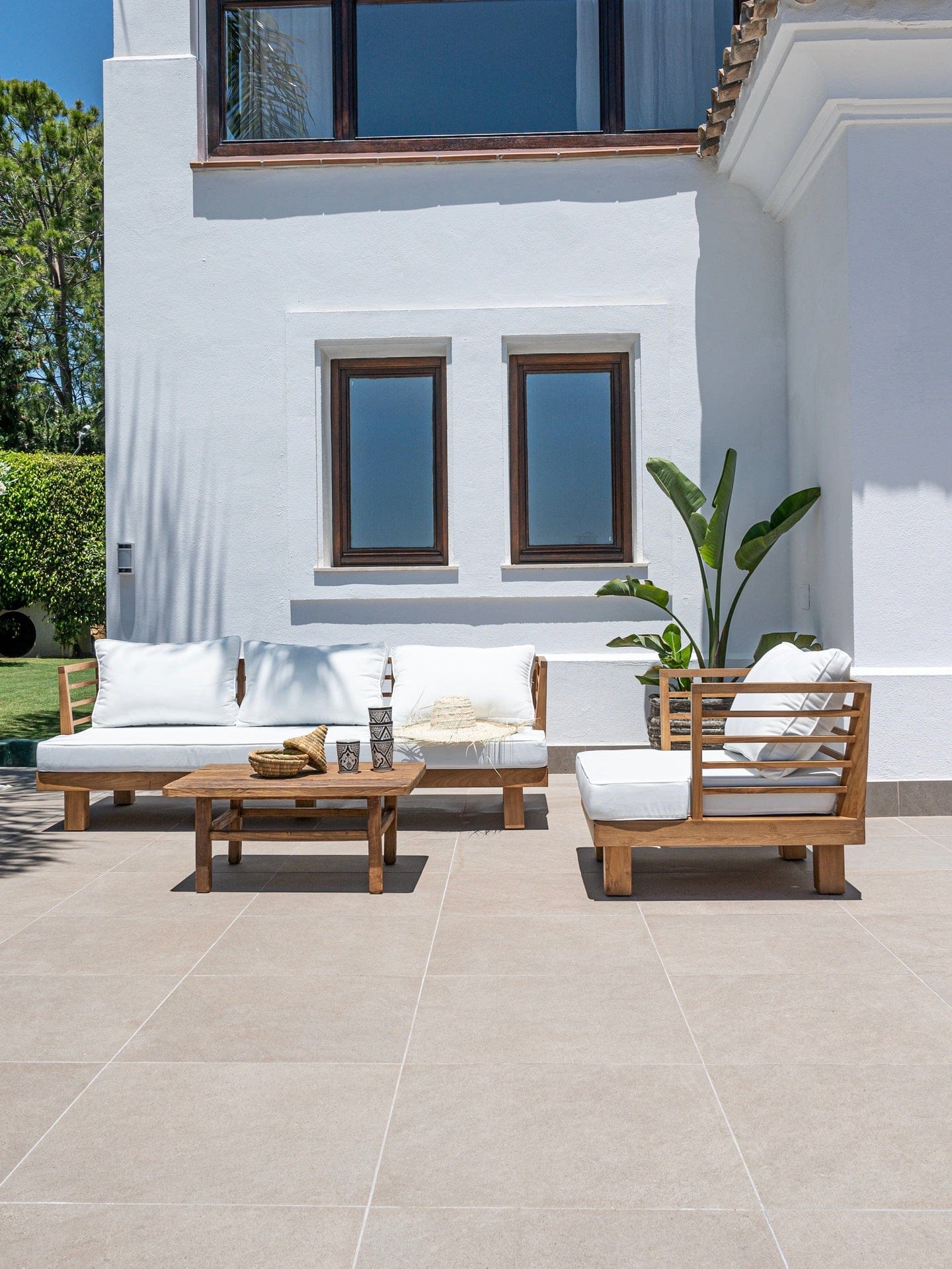 Zoco Home Outdoor/Sofa Amaya Three Seater Sofa | White