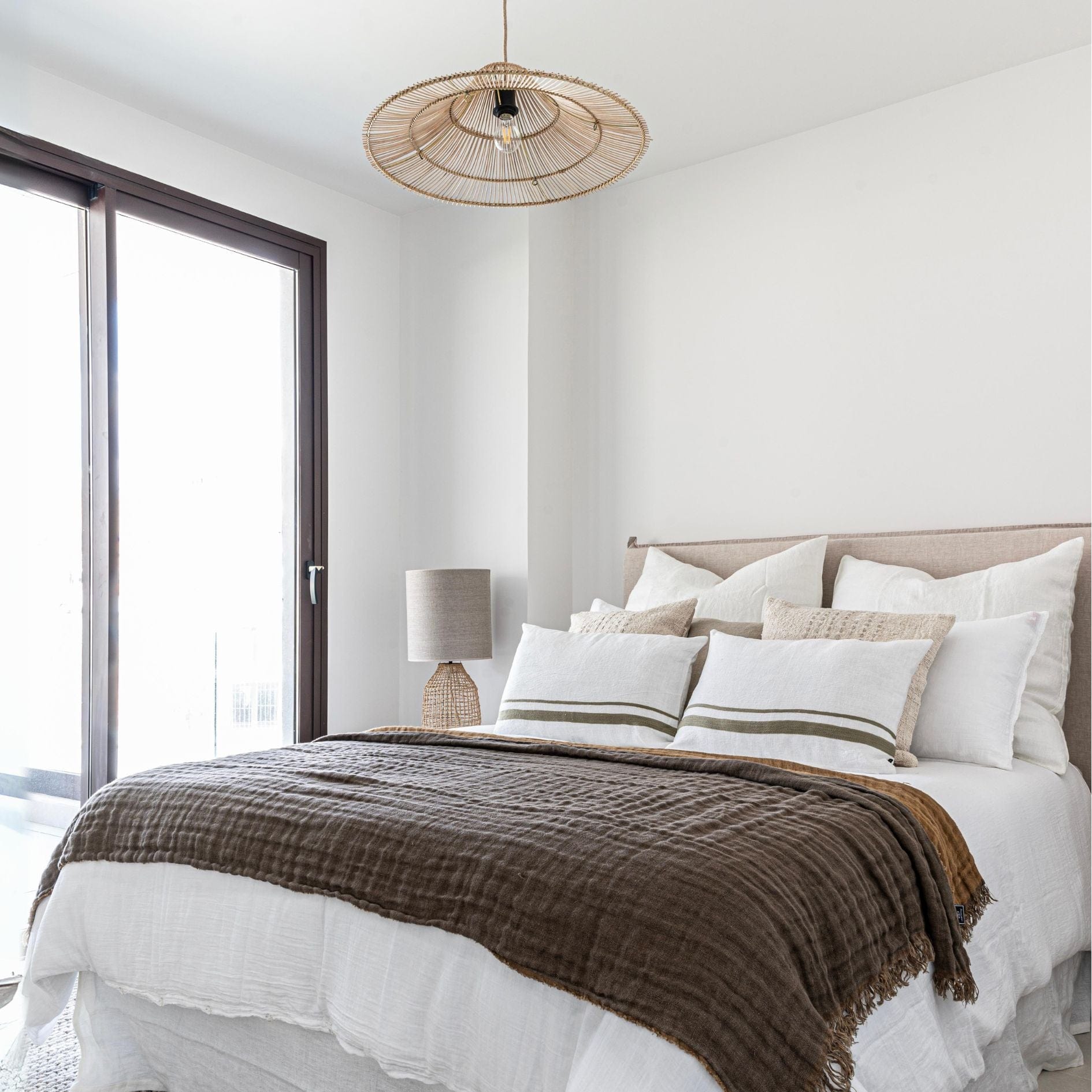 Zoco Home Decor/Lighting/Table lighting Bali Table Lamp | Natural