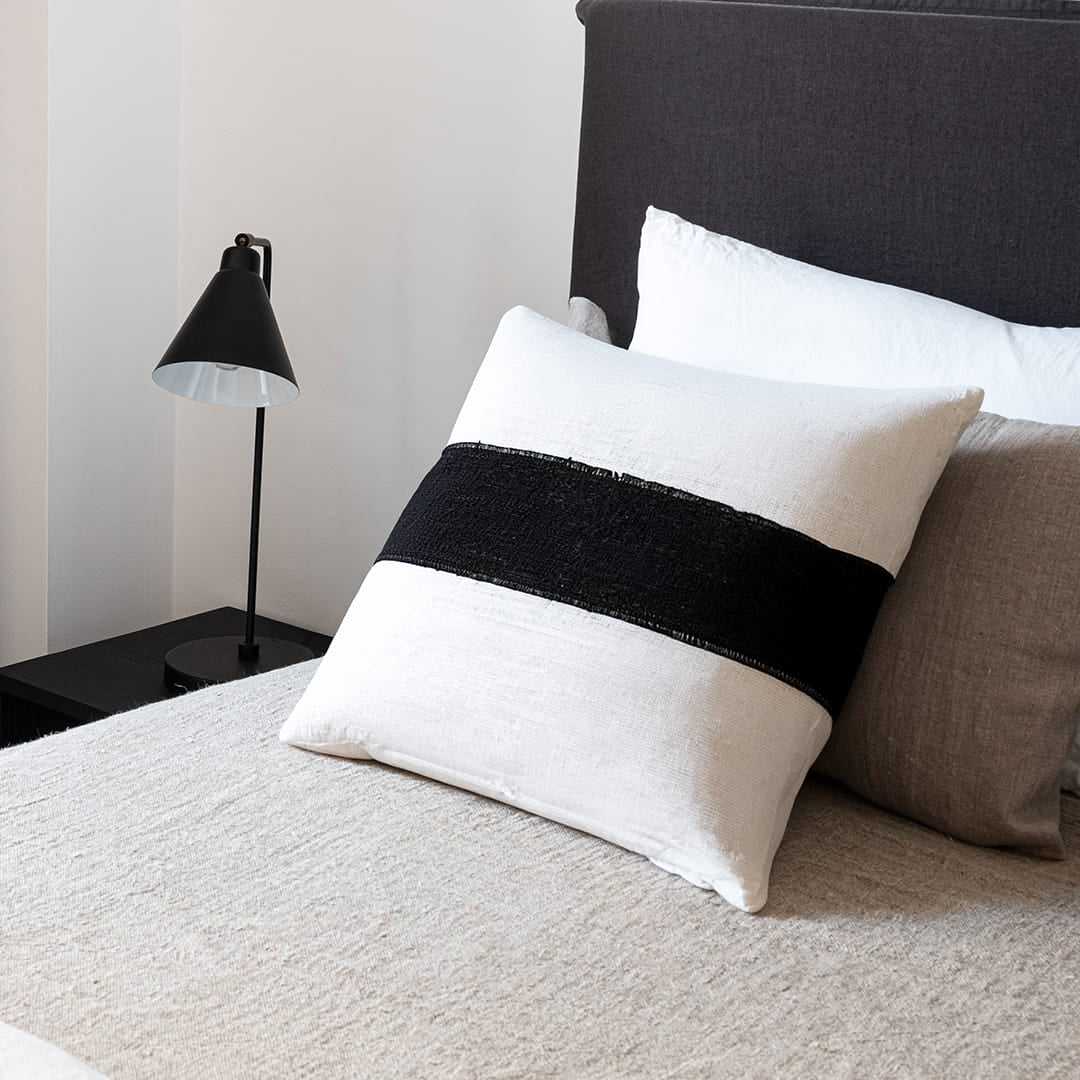 Zoco Home Decor/Textile Bodrum Linen Cushion Cover | White/Black 45x45cm