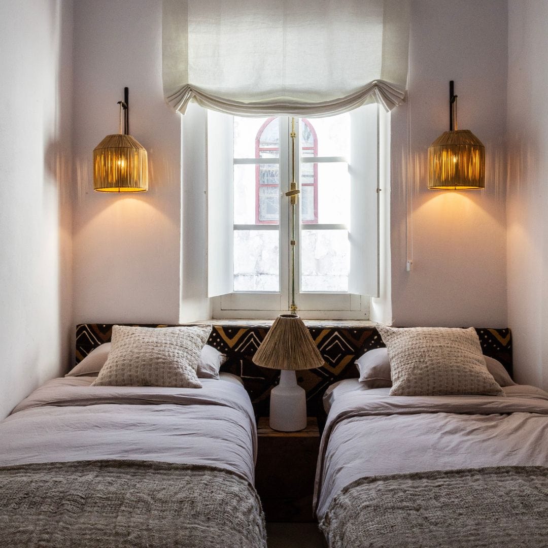 Zoco Home Decor/Lighting Laguna table lamp