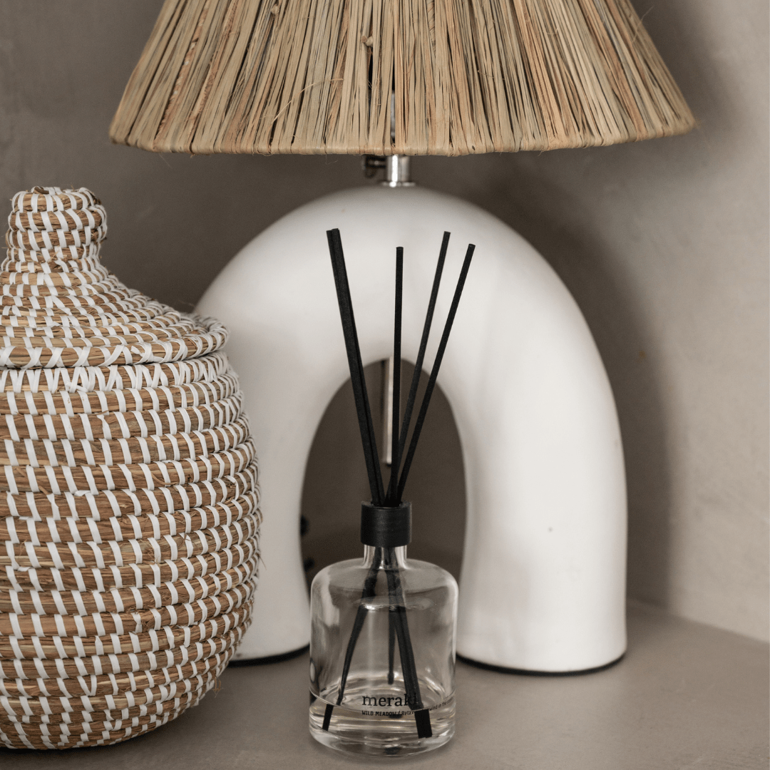 Zoco Home Decor/Lighting Laguna table lamp | U-Shape