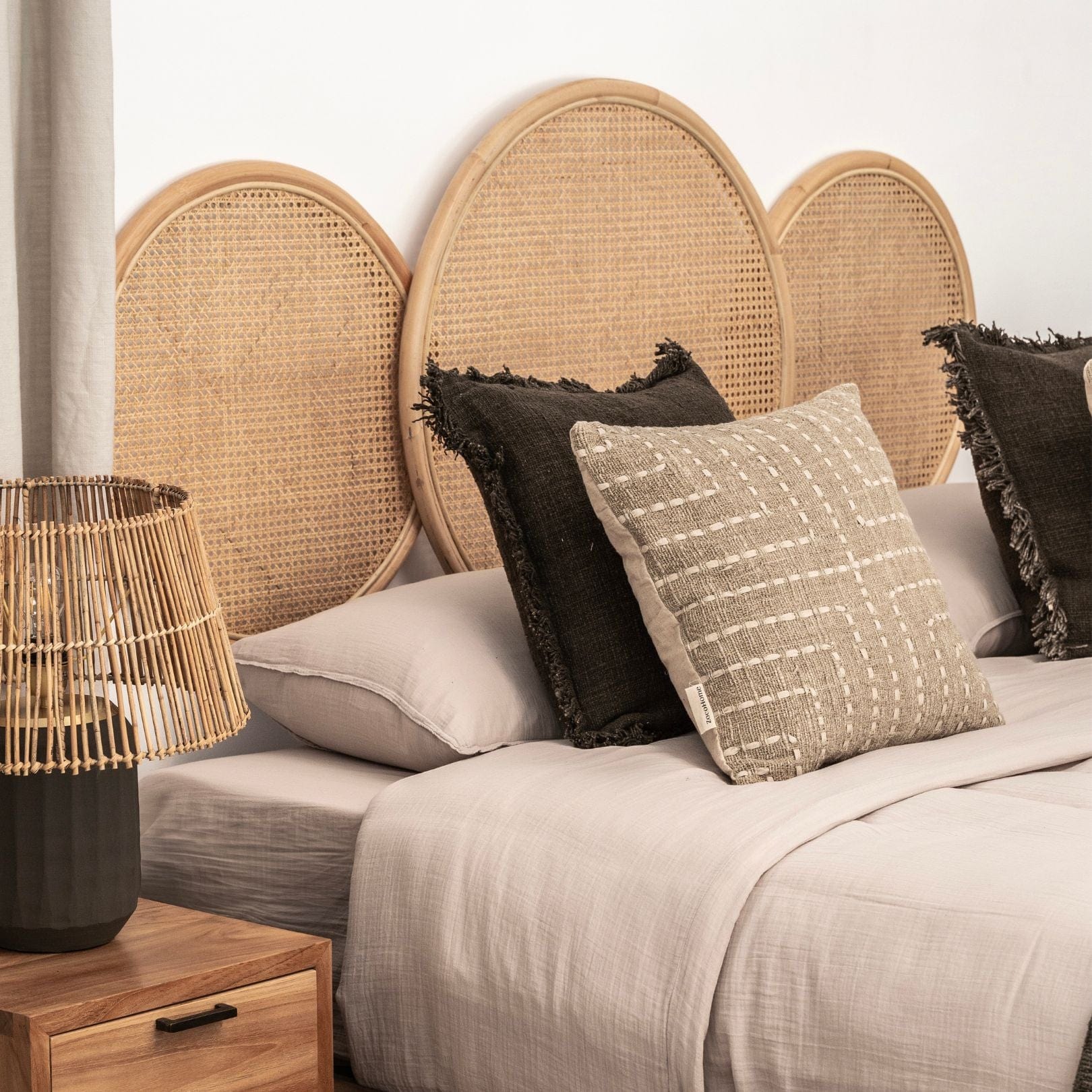 Zoco Home Furniture/Bed Maluku Circle Headboard | 160cm