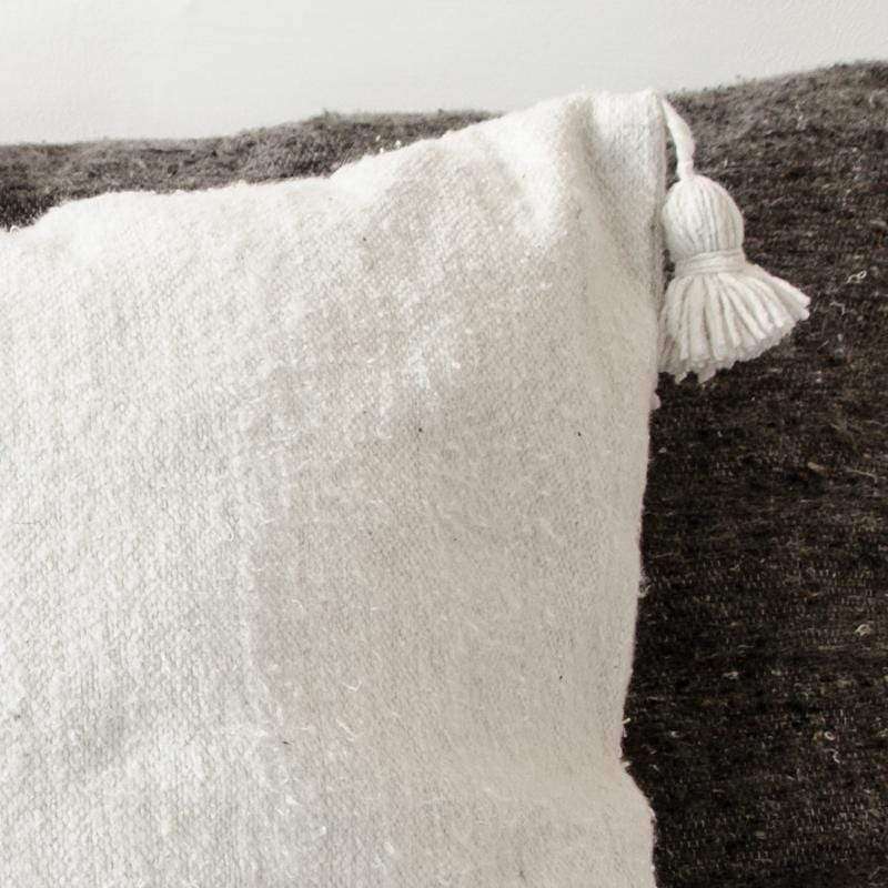 White PomPom cushion cover, 45x45cm - Zoco Home