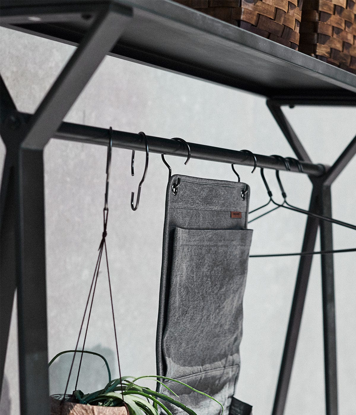 Zoco Home Tulum Clothes Rack | Black 100x40x185cm