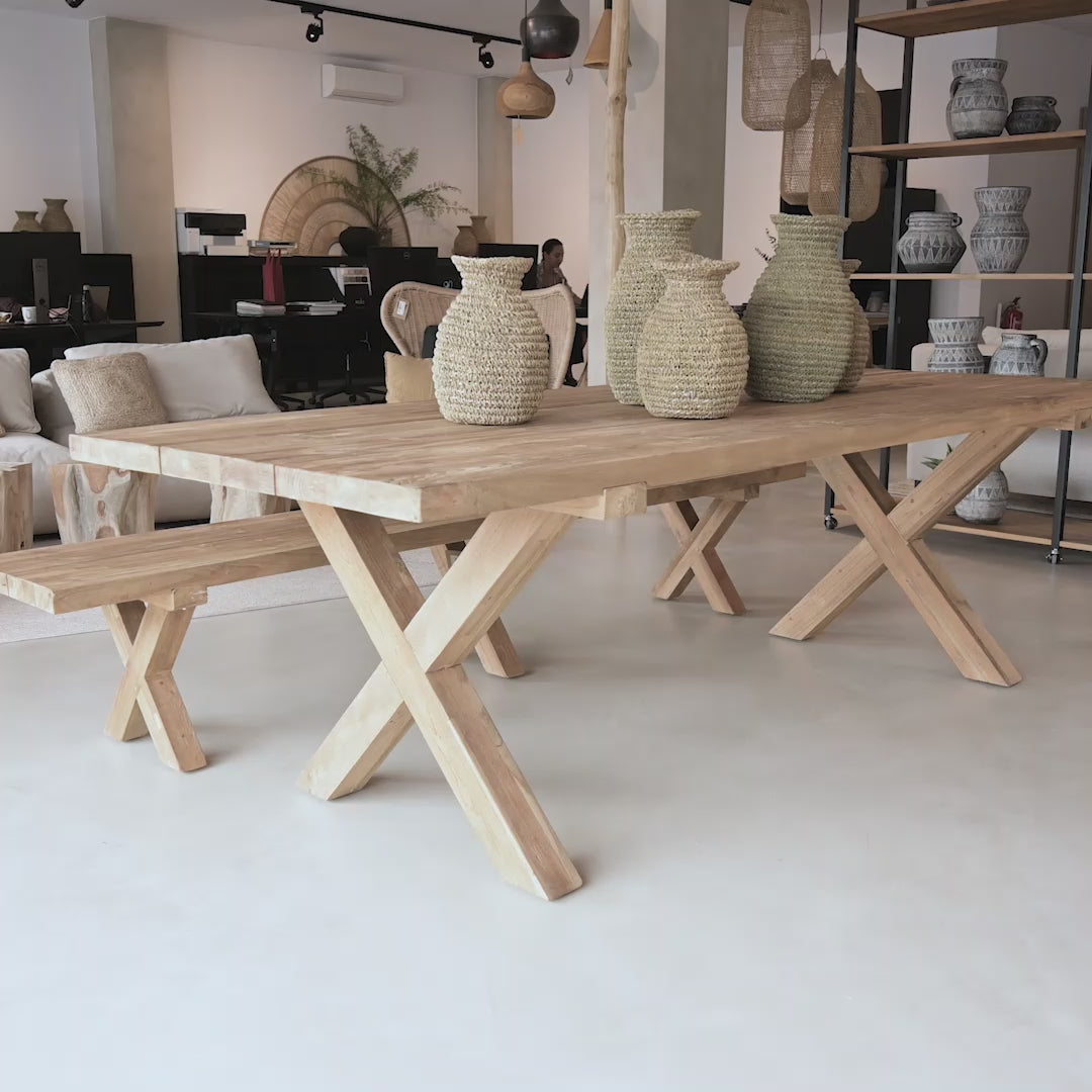 Borneo Outdoor Table | Natural