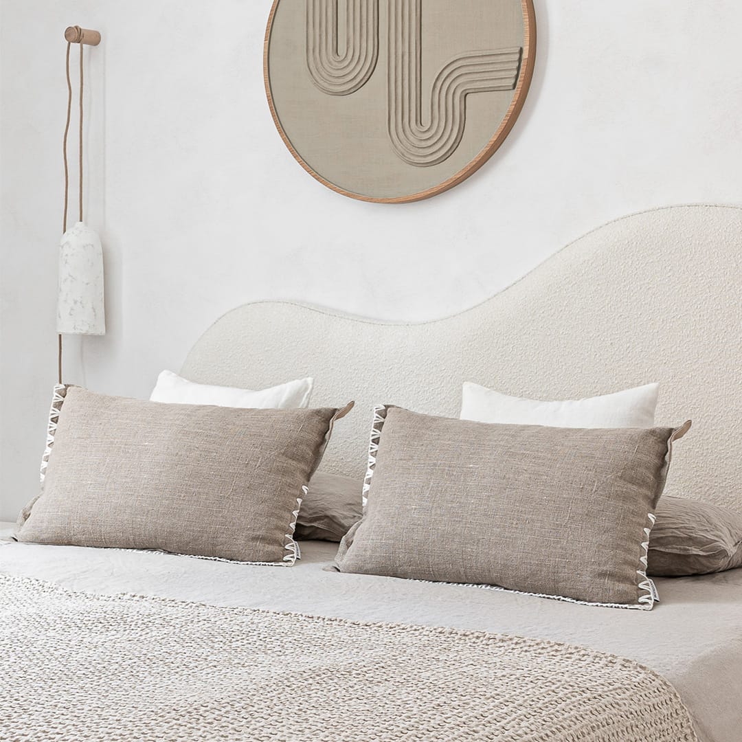 Zoco Home Decor/Textile/Cushions Amaira Rectangular Cushion Piping Detail White | 60x40cm
