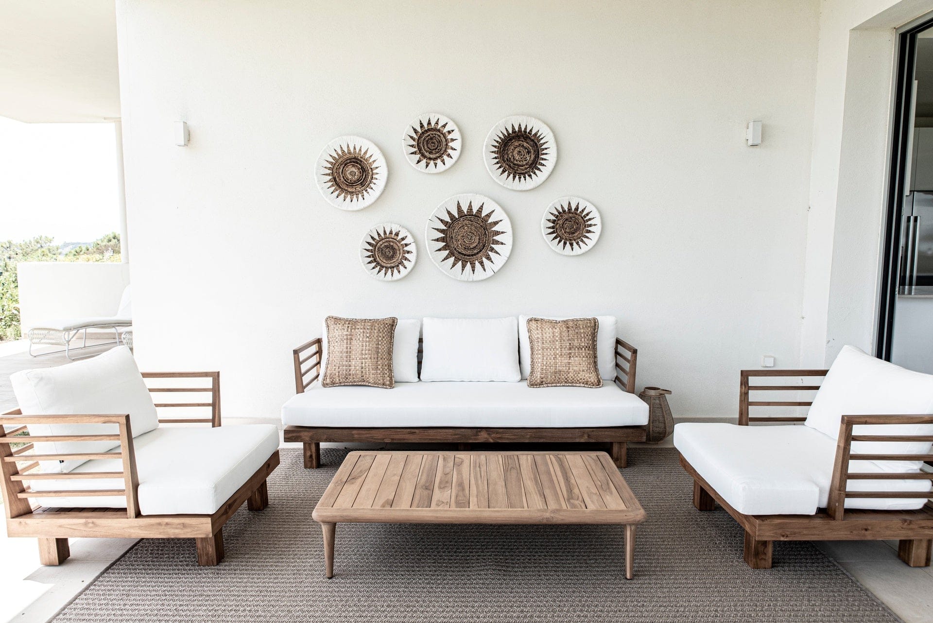 Zoco Home Outdoor/Sofa Amaya Solo Sofa | White