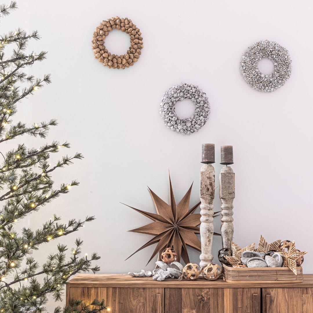 Zoco Home Decor/Christmas Bakuli Christmas Wreath | White