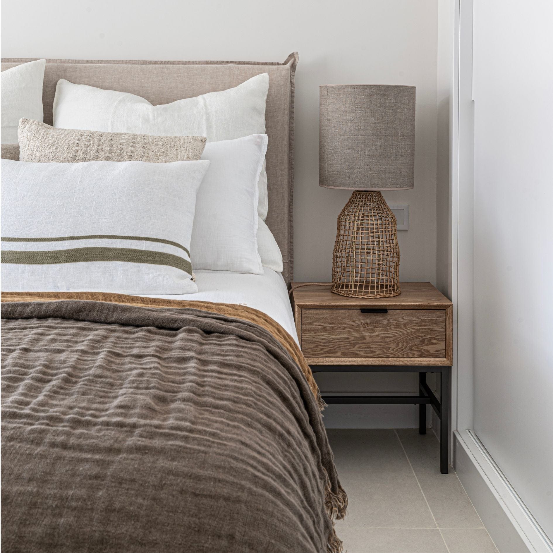 Zoco Home Decor/Lighting/Table lighting Bali Table Lamp | Natural