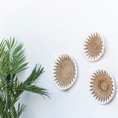 Zoco Home Decor/Accessories Banana Wall Deco Basket | White & Natural 50cm