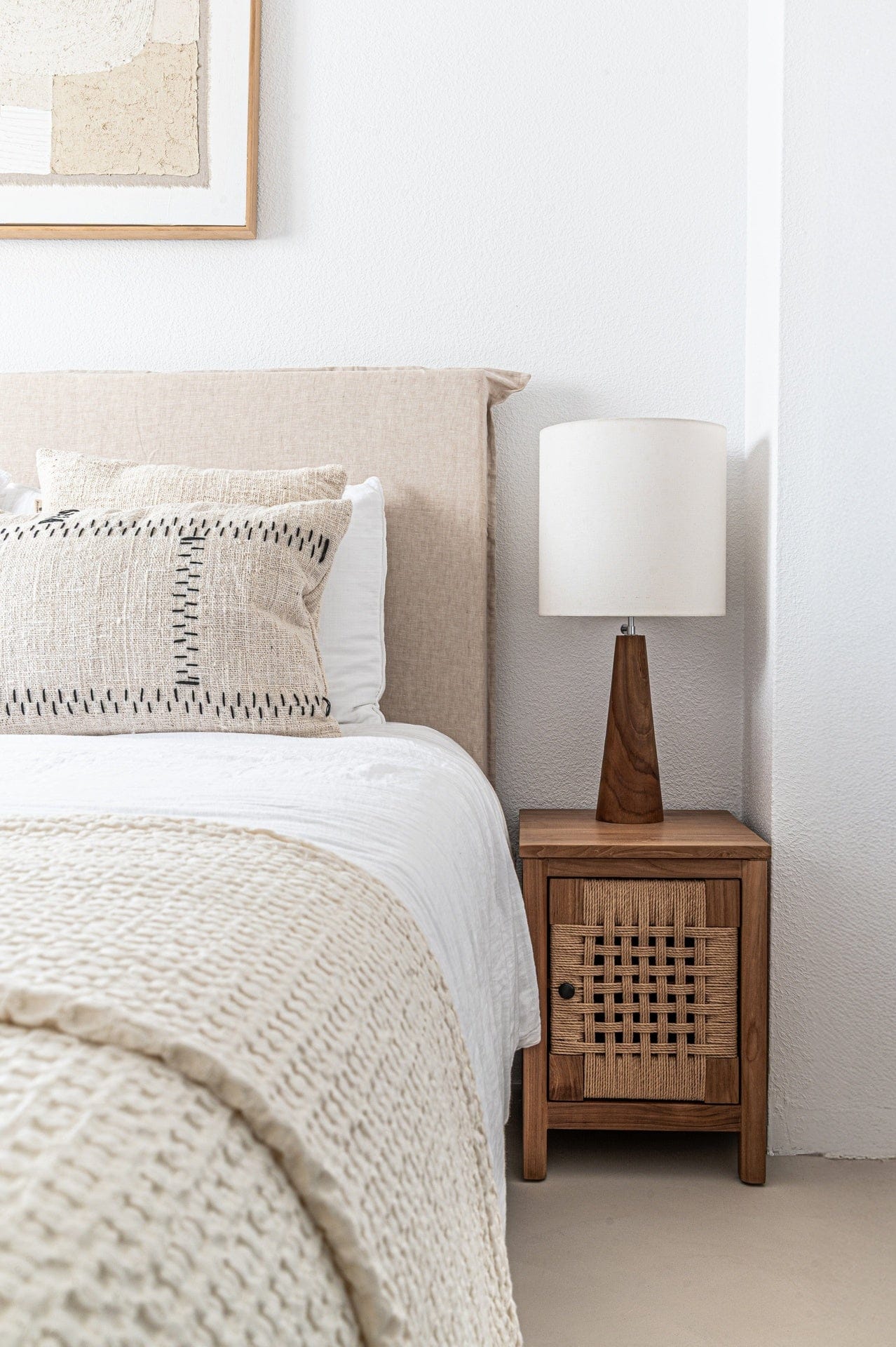 Zoco Home Decor/Lighting Cantik Table Lamp | Natural/White