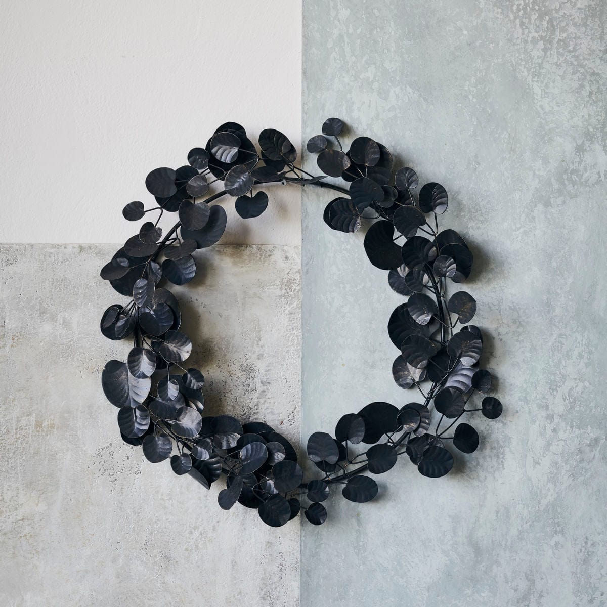 Zoco Home Home decor Eucalyptus Wreath | Black 46cm