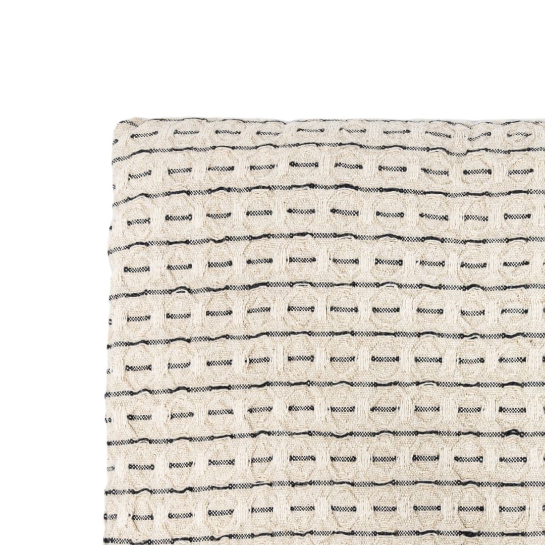 Zoco Home Decor/Textile Fouta Throw Dotted Line | Natural/Black 130x180cm