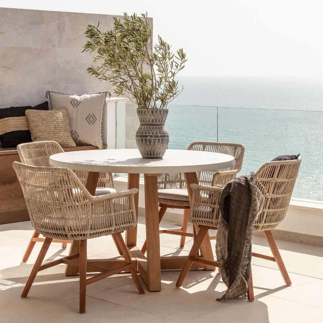 Zoco Home Outdoor/Table/Dining Kai Round Dining Table