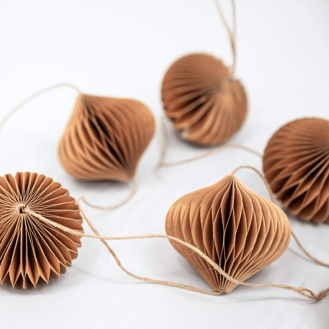 Zoco Home Decor/Christmas Natural Paper Garland