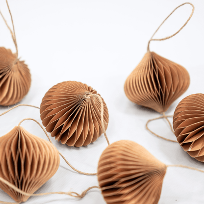 Zoco Home Decor/Christmas Natural Paper Garland