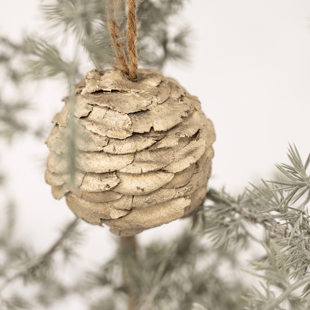 Zoco Home Decor/Christmas Pinecone Ornament | Gold