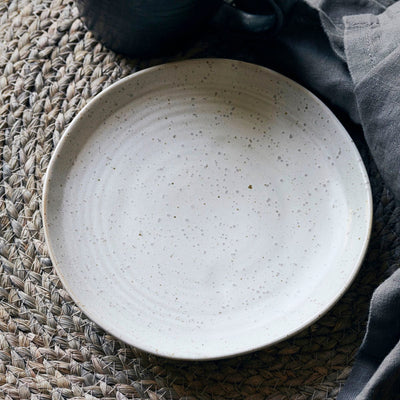 Zoco Home Decor/Kitchen Pion Stoneware Cake Plate | White/Grey 16.5x2.5cm