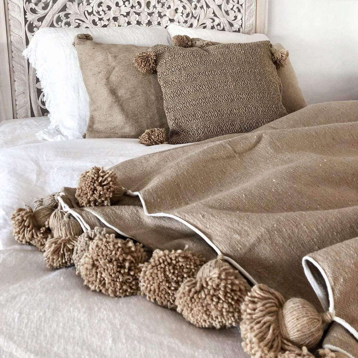 Zoco Home Decor/Textile PomPom blanket | Sand