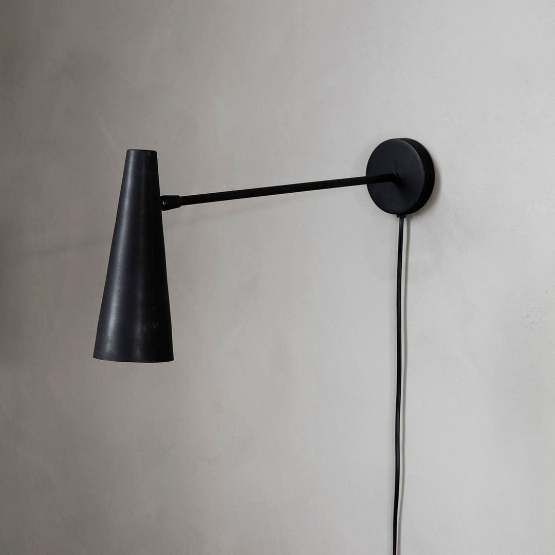 Zoco Home Lighting Precise Wall Lamp | Matte Black 47cm