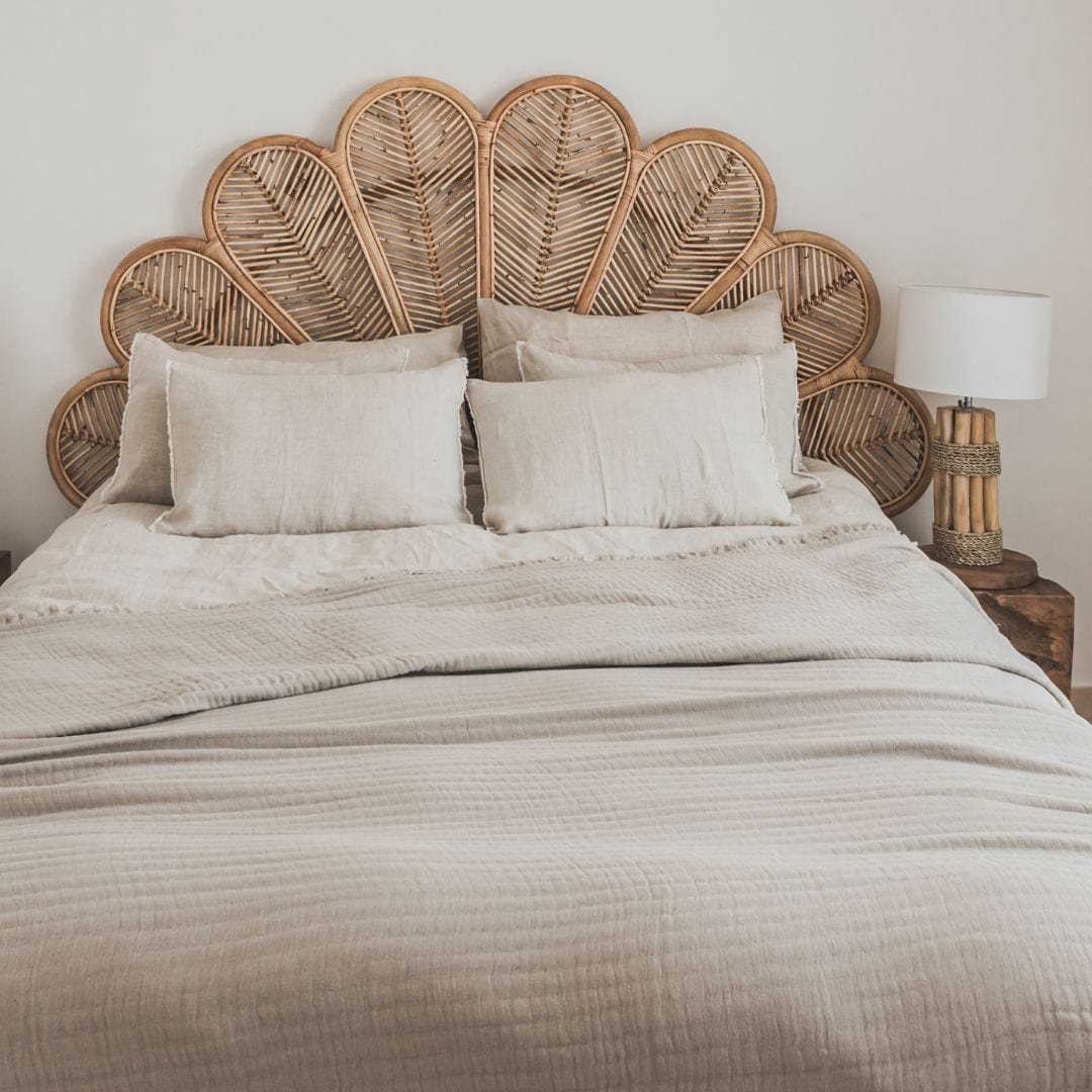 Zoco Home Furniture/Bed Rattan Flower Headboard | 185x145cm