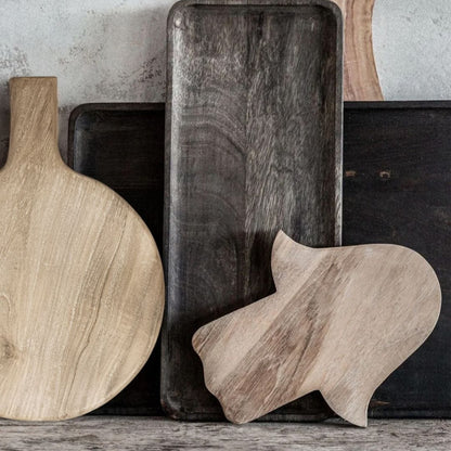 Zoco Home : Tabla de cortar redonda de teca con asa tipo paleta