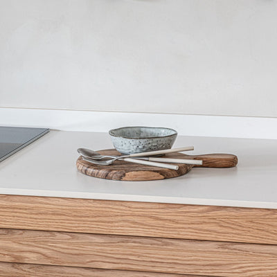Zoco Home Decor/Kitchen Round Teak Cutting Board With Handle | 21 cm