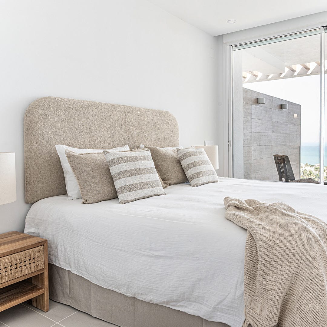 Zoco Home Furniture/Bed Soren Wall-Mounted Headboard