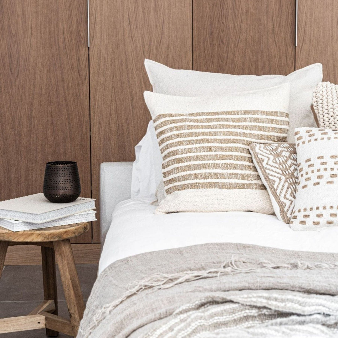 Zoco Home Home Accesories Yarn Cushion | White/Light Brown 50x50cm